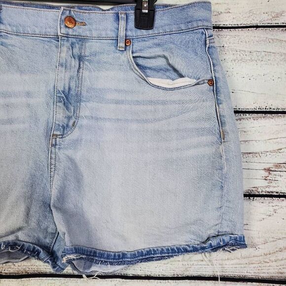 LOFT Women’s Light Wash Jean Shorts Size 12 High Rise Frayed Hem Casual Summer - Picture 2 of 6